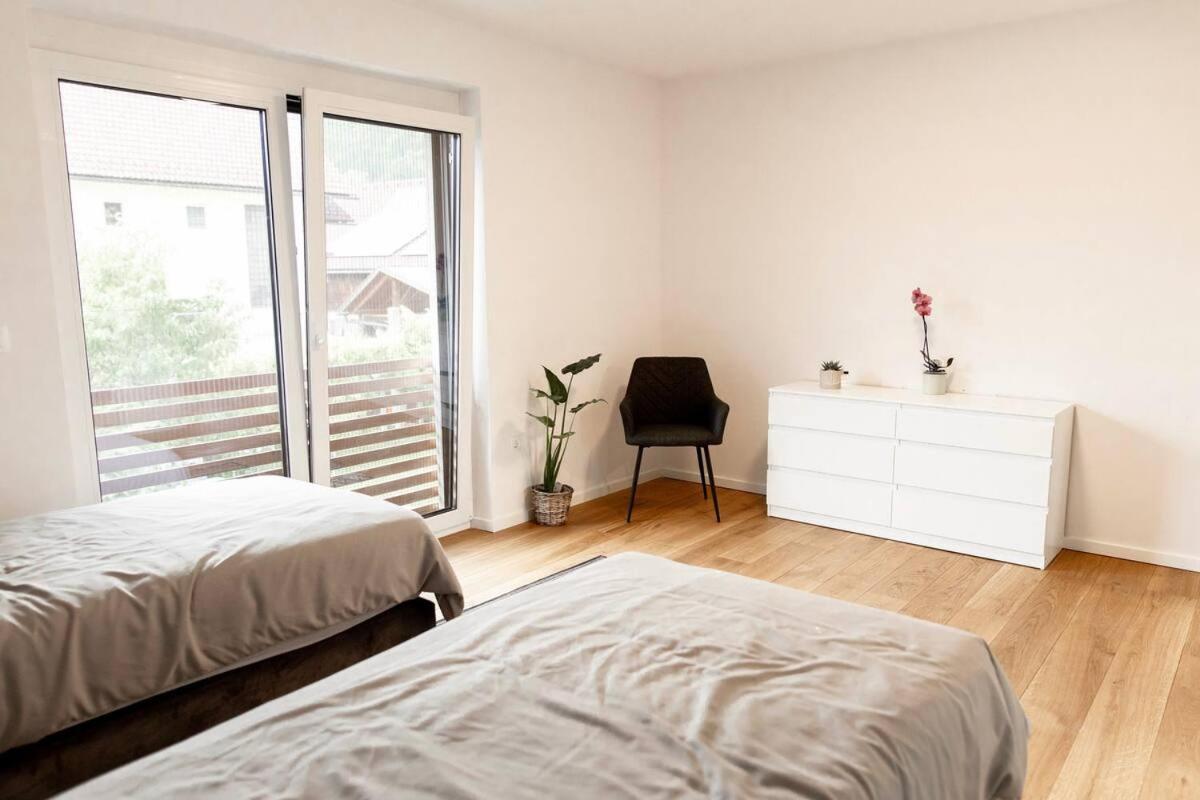 Aura Apartment *